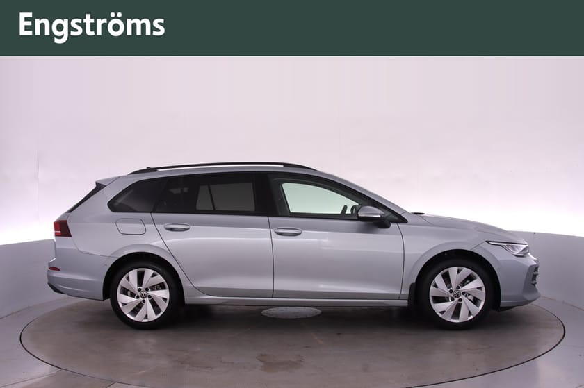 Bild 2 av Volkswagen Golf Sportscombi Life eTSI150 DSG, Dragkrok