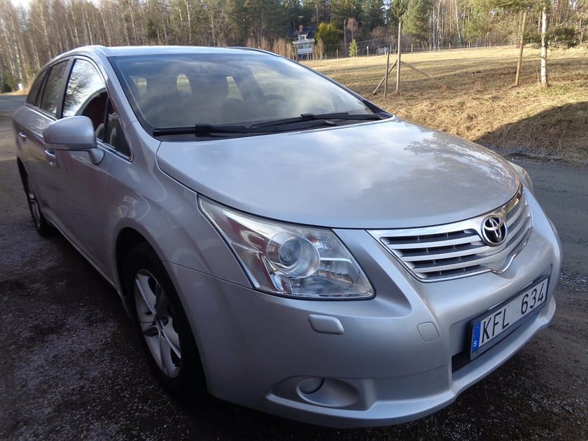 Bild 2 av Toyota Avensis Kombi 2.0 FULLSERVAD/DRAG/ACC/FINANS/VÄLVÅRDAD/INBYTE