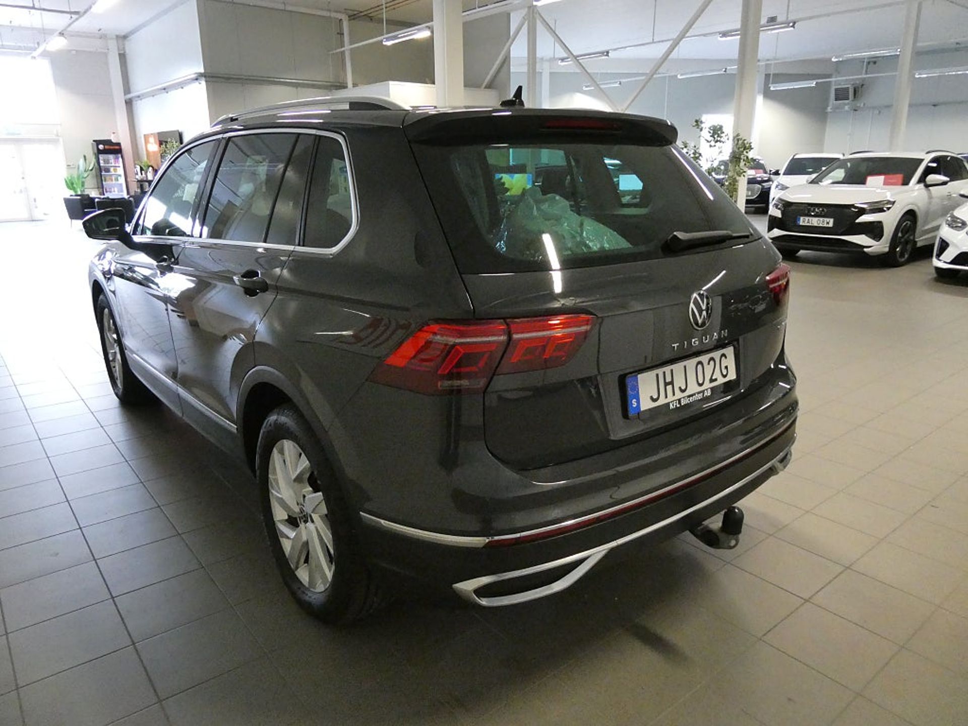 Volkswagen Tiguan 2024, bild 6/10