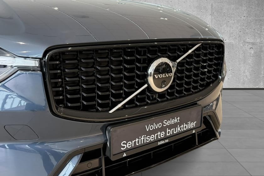 Bilde 3 av Volvo XC60 T6 350Hk Ultimate, Massasje, 22", H.Feste, Luft, 360*