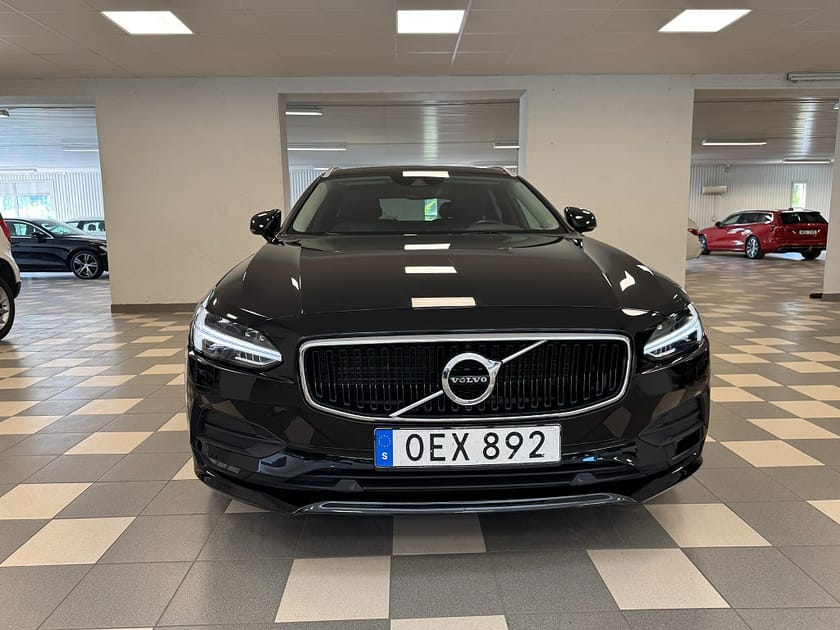 Bild 3 av Volvo V90 D4 Geartronic Momentum B-kamera Navi AppConnect drag