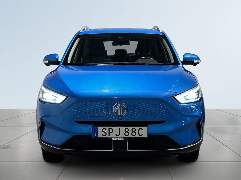 Bild 2 av MG ZS EV Long Range Luxury 360° GPS Skinn Pano S/V-hjul MOMS