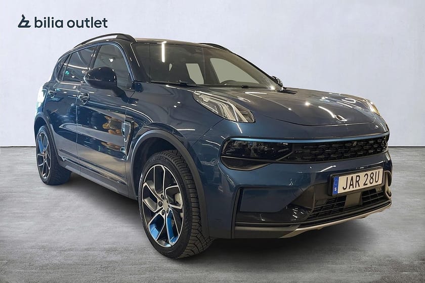 Bild 4 av Lynk & Co 01 PHEV DCT / Moms / Panorama / 360-kam / Sommarkampanj