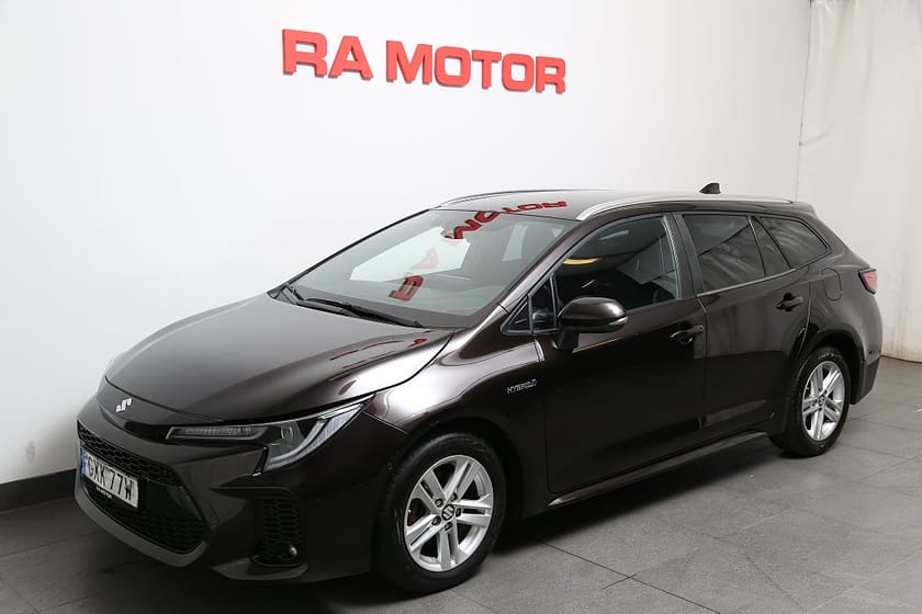 Bild 1 av Suzuki Swace Hybrid 1,8 VVT-i E-CVT 122hk Inclusive Kombi