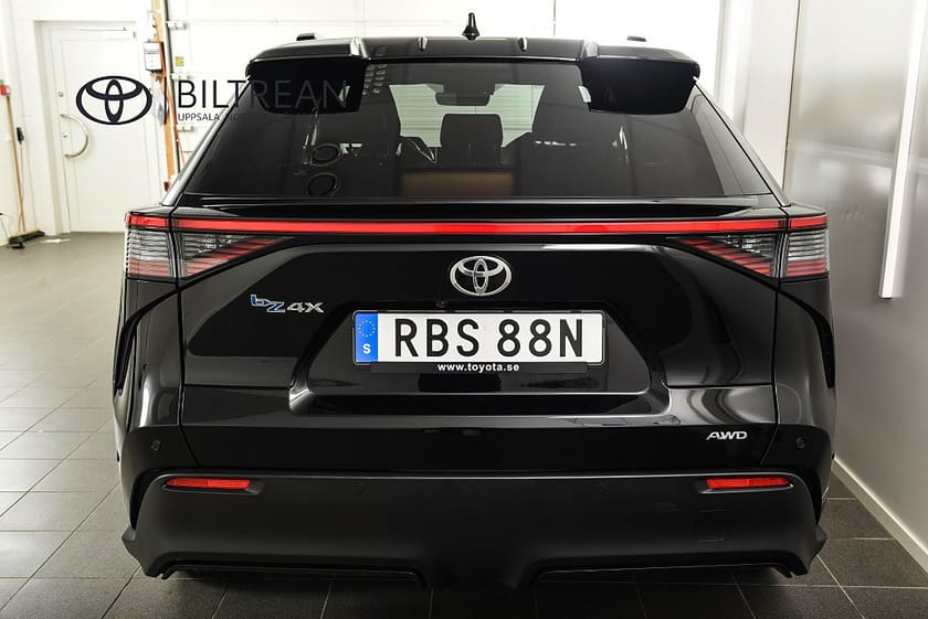 Bild 4 av Toyota bZ4X 71.4 kWh AWD Executive 360° Carplay Navi Rattvärme MOMS