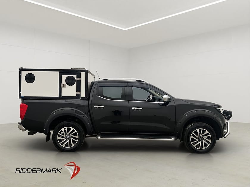 Bild 2 av Nissan Navara Dubbelhytt Tekna 4WD HUNDKÅPA Taklucka Drag Skinn Diff