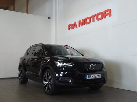 Volvo XC40 Recharge P8 AWD 408hk Core | Kamera | Skinn |