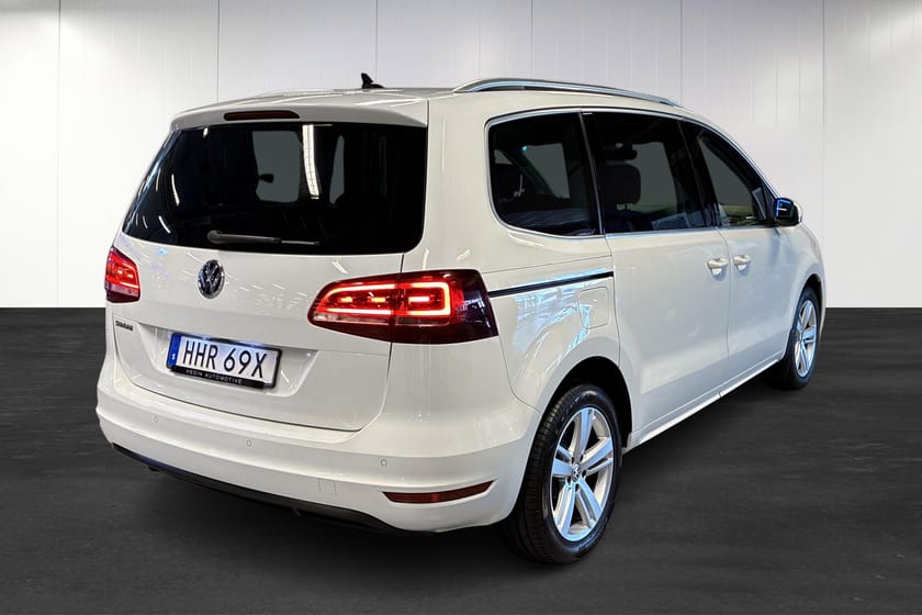 Bild 3 av Volkswagen Sharan 7-seater 2.0 TDI DSG Sekventiell | Premiumpaket | Pano | Drag | CarPlay |