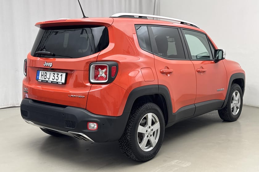 Bild 3 av Jeep Renegade 2.0 MultiJet 4WD 140hk Limited GPS B-Kam