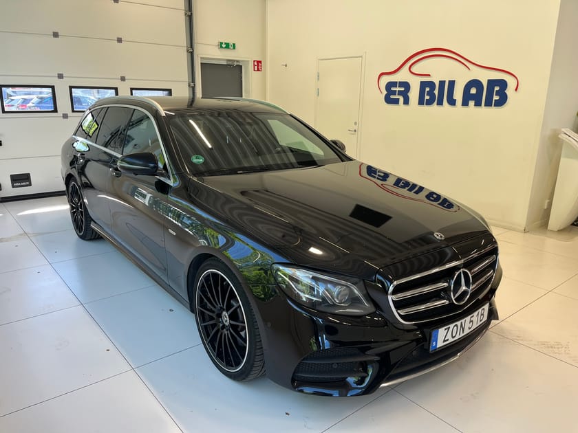 Bild 1 av Mercedes-Benz E 220 T d Aut AMG-Line