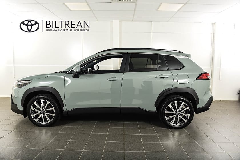 Bild 2 av Toyota Corolla Cross Hybrid 1,8 Elhybrid Style Pluspaket MOMS Drag Backkamera