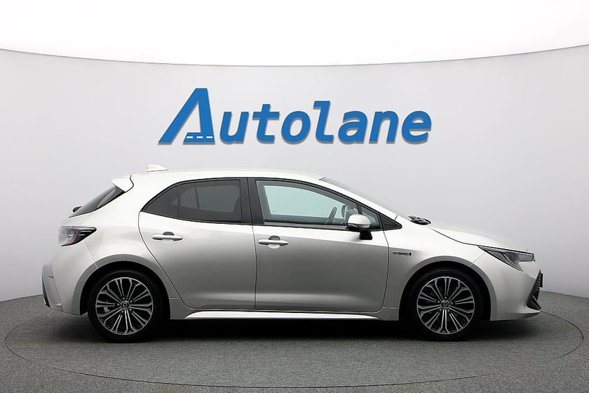 Bild 3 av Toyota Corolla Hybrid e-CVT Style 184hk