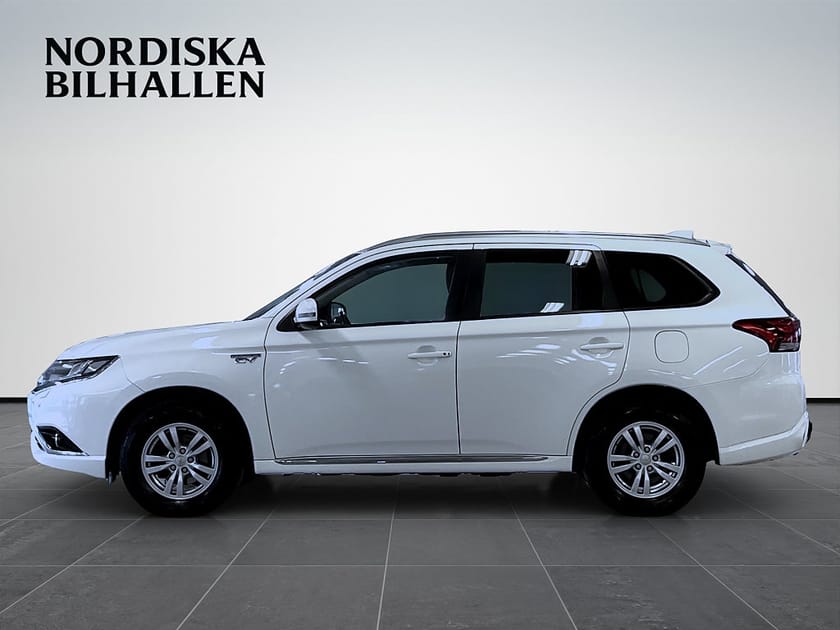 Bild 4 av Mitsubishi Outlander PHEV CVT Fleet Edition Dragkrok Bluetooth P-sensorer