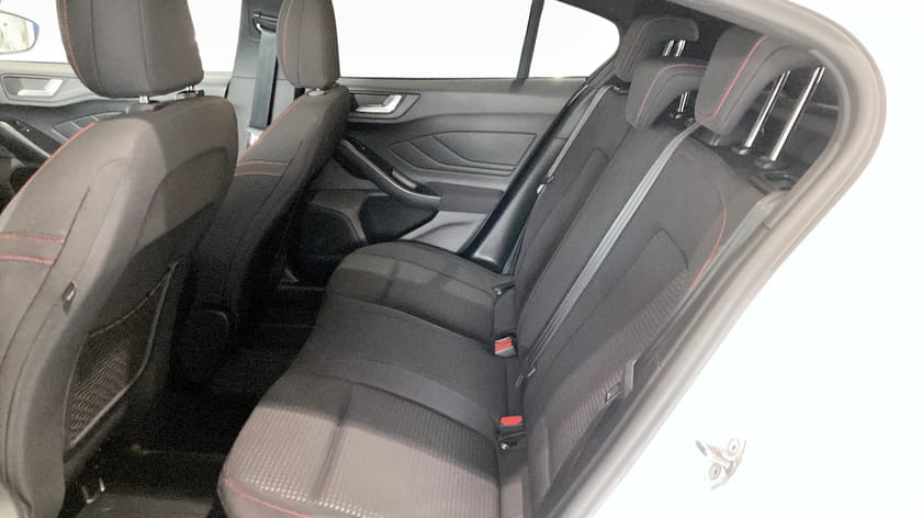 Bild 5 av Ford Focus 1.5T 150hk ST-line BBS-fälgar LED Rattvärme