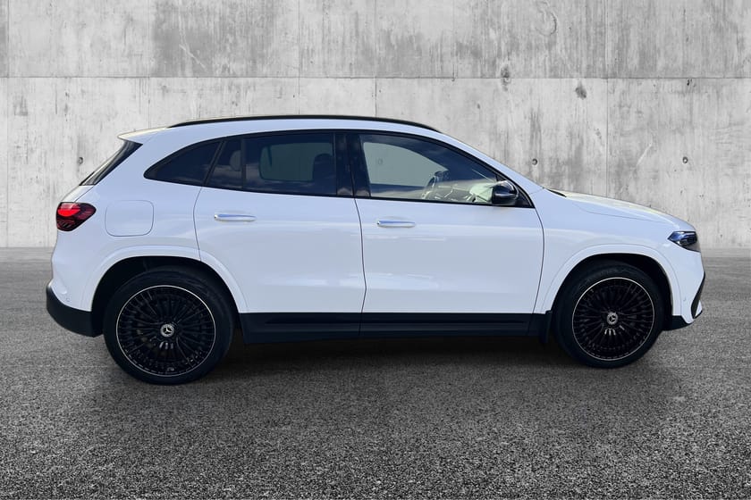 Bilde 3 av Mercedes-Benz EQA 300 4MATIC AMG Line Advanced plus