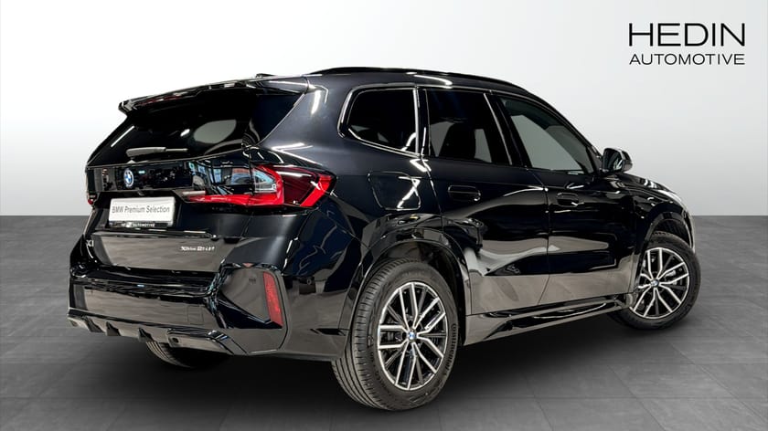 Bild 2 av BMW X1 xDrive25e xDrive 25e M sport Drag Backkamera