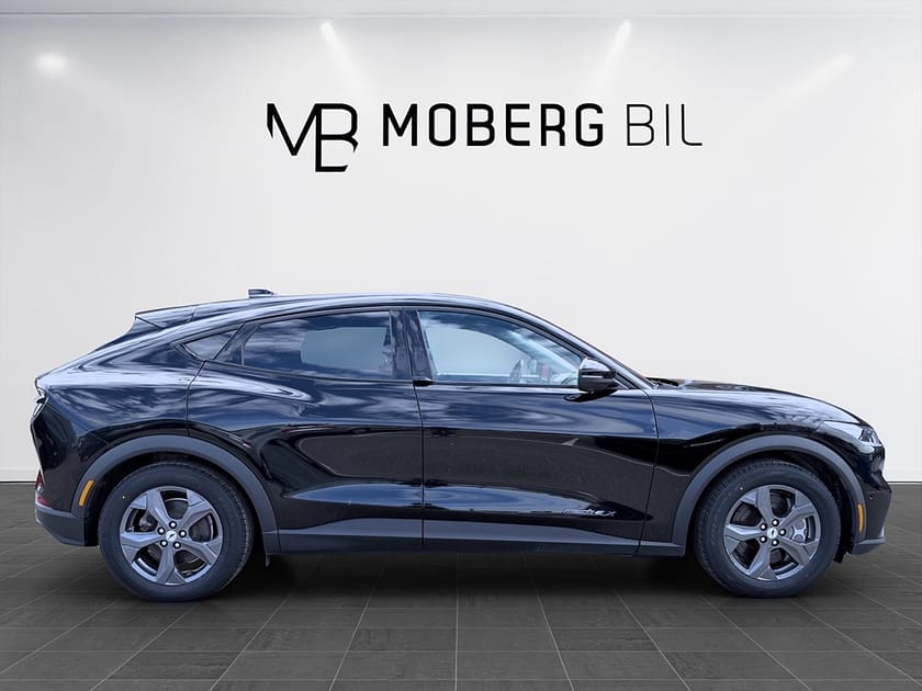 Bild 4 av Ford Mustang Mach-E Long Range 294hk B&O 360 Pano Läder Navi