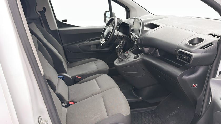 Bild 3 av Citroën Berlingo Van Long L2 1,5L 102HK / Backkamera / Inredning skåp / Värmare