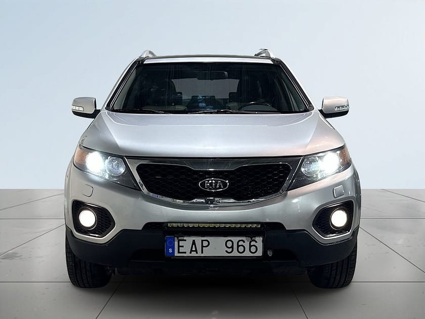 Bild 2 av Kia Sorento 2.2 4WD EX Drag Mvärm Skinn Panorama Elstol S/V-hjul