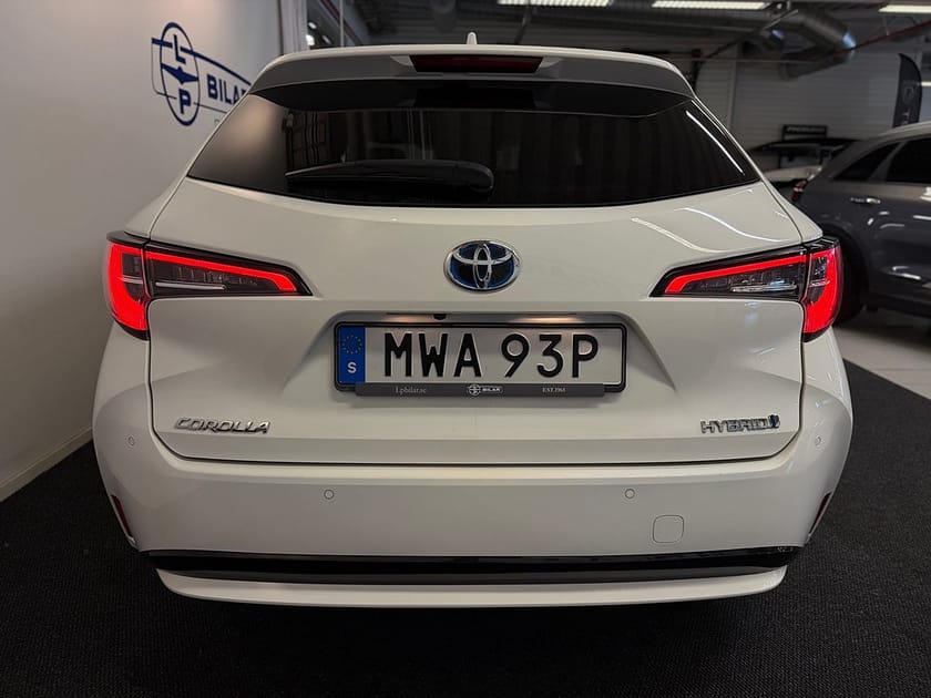 Bild 4 av Toyota Corolla Touring Sports Hybrid e-CVT Executive | Vhjul | Head-Up