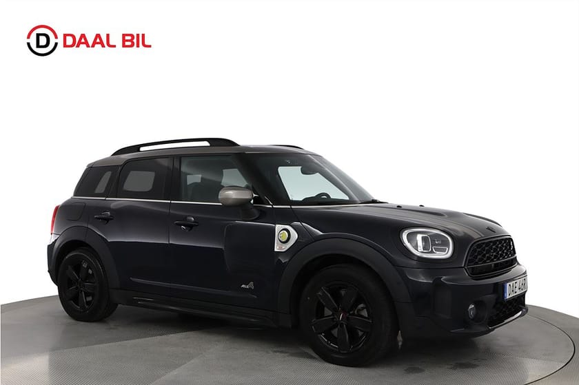 Bild 4 av MINI Countryman Cooper SE ALL4 220HK SALT II COCKPIT NAVI PSENS LÄDER