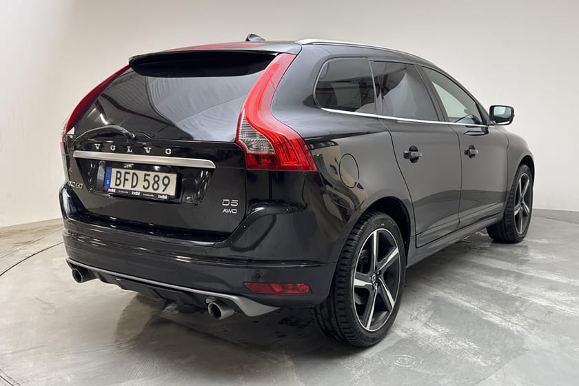 Bild 3 av Volvo XC60 D5 AWD Black R (230hk) Läder Panorama