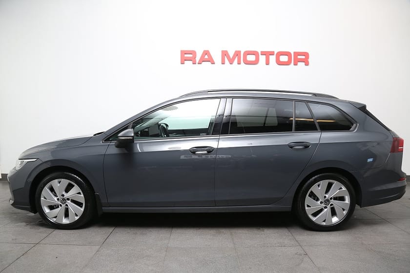 Bild 3 av Volkswagen Golf Sportscombi 1,5 eTSI 150hk Life Edition Aut Leasbar