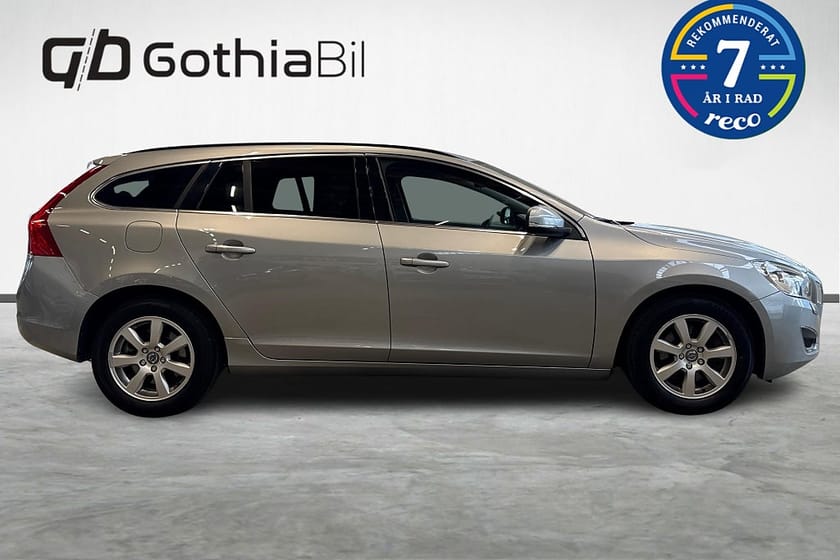Bild 4 av Volvo V60 D2 Aut Momentum Farthållare Värmare Drag Kamrem Bytt