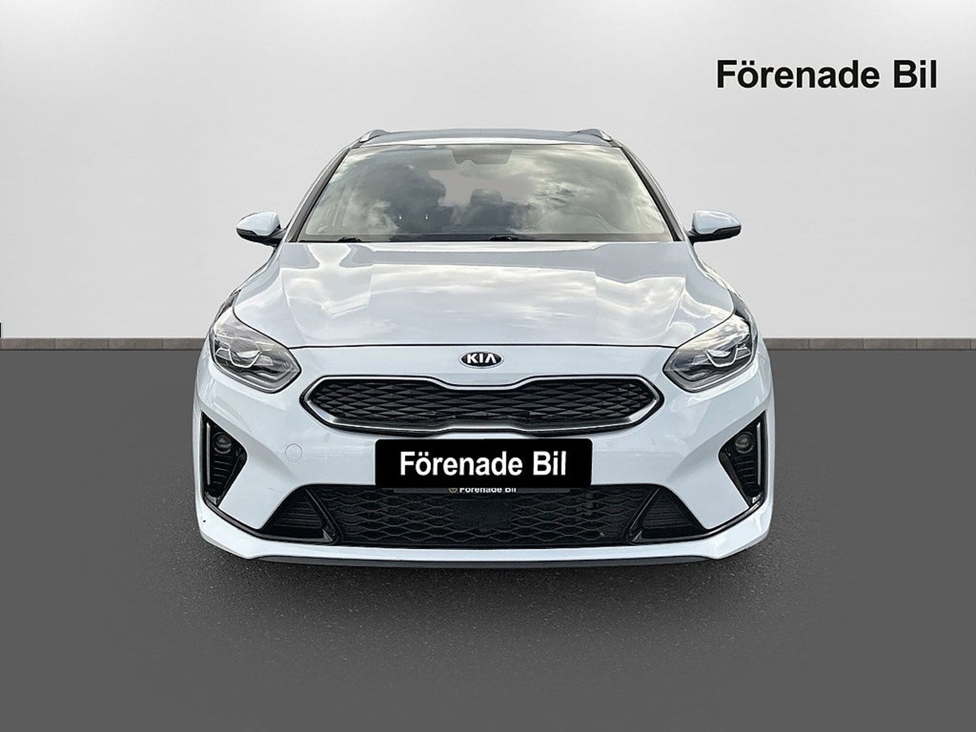 Kia Ceed SW PLUG-IN HYBRID ADVANCE 2021, photo 2/10