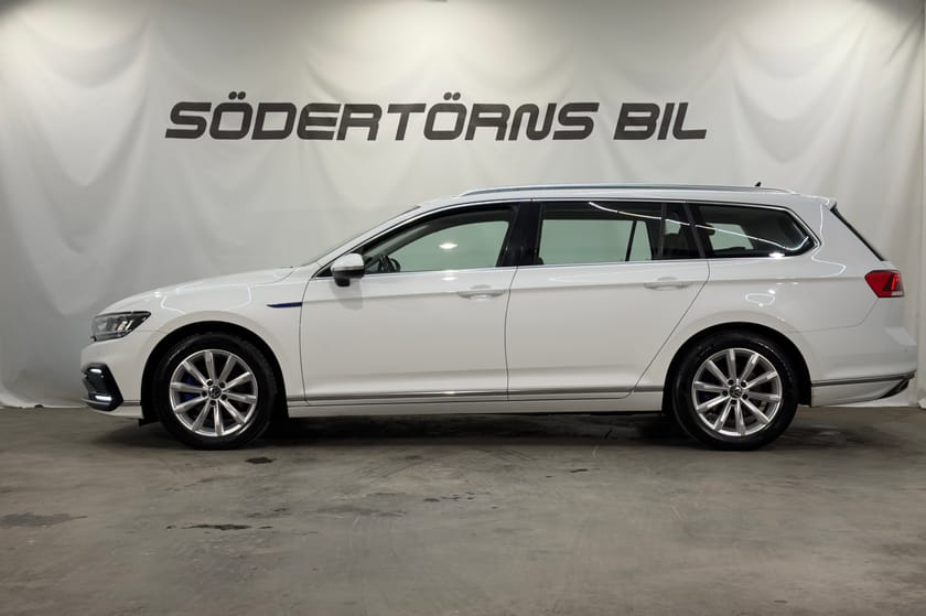 Bild 3 av Volkswagen Passat Sportscombi GTE 1.4 TSI DRAG VÄRMARE KAMERA MOMSBIL