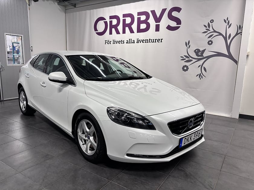 Bild 1 av Volvo V40 D2 Geartronic Momentum 120Hk P-Värmare Kamrem Bytt