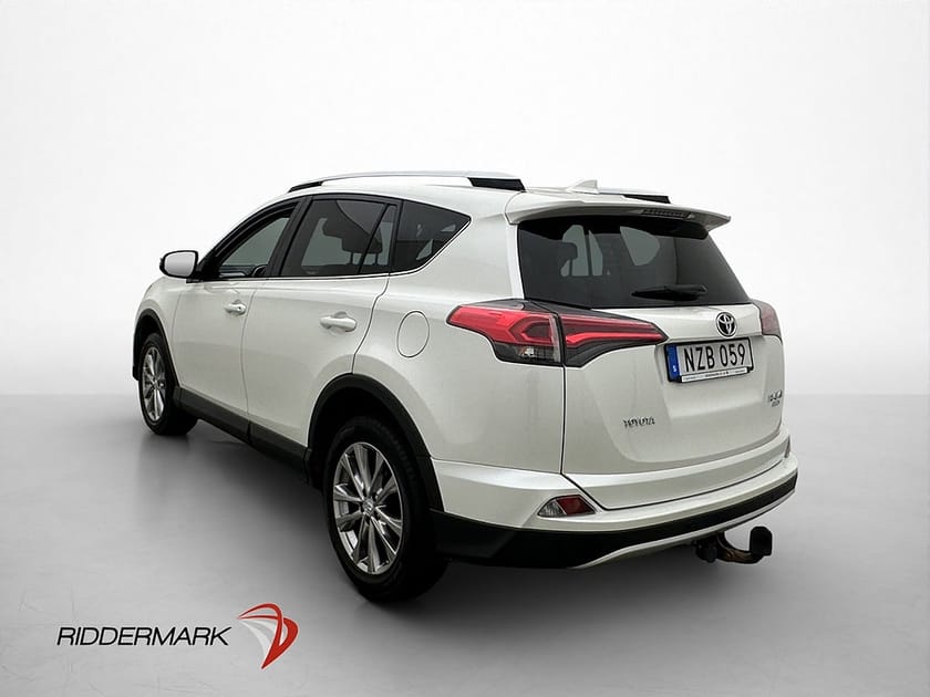 Bild 4 av Toyota RAV4 2.0 152hk AWD Executive Dragkrok 360° Skinn