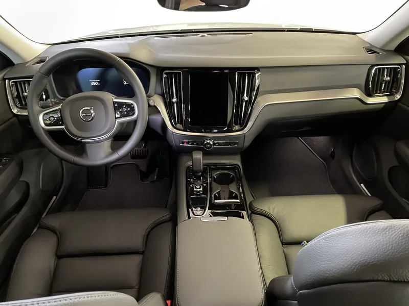 Bild 10 av 15 – Volvo V60 T6 Plus Dark Nordic Edition Plus Nordic Edition