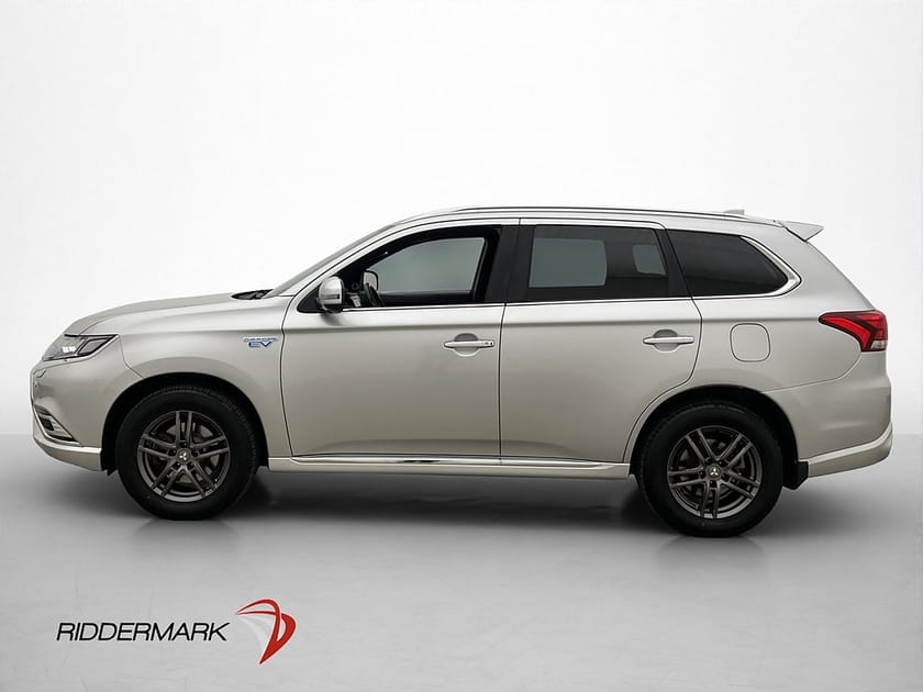 Bild 5 av Mitsubishi Outlander PHEV AWD 224hk Business 360° Skinn