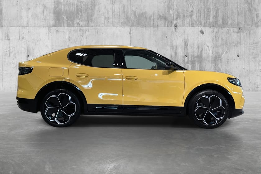 Bilde 4 av Ford Capri EV Extended Range AWD Premium ACC/AGR-seter/HUD/El.stoler/360-kam/21'