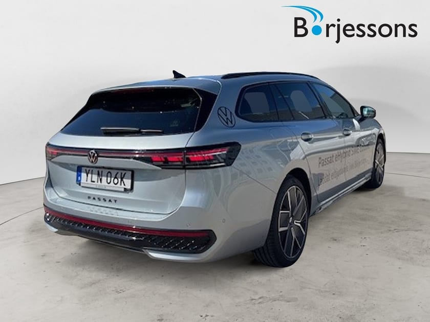 Bild 3 av Volkswagen Passat Variant eHybrid R-Line black 272hk DSG