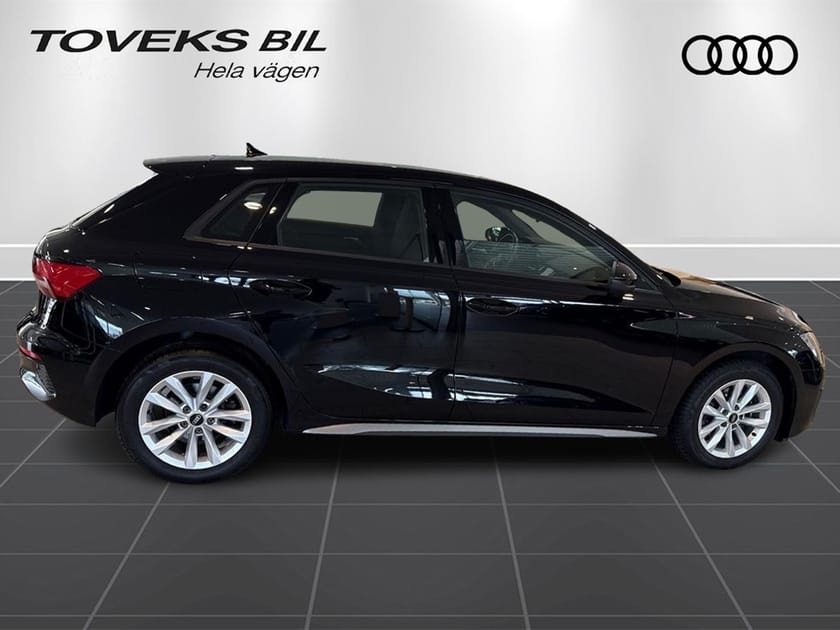Bild 4 av Audi A3 Sportback 35 TFSI PROLINE 150 HK 6-VÄXLAD