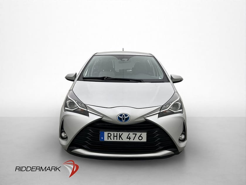 Bild 2 av Toyota Yaris Hybrid e-CVT 101hk B-Kamera Bluetooth Farthållare