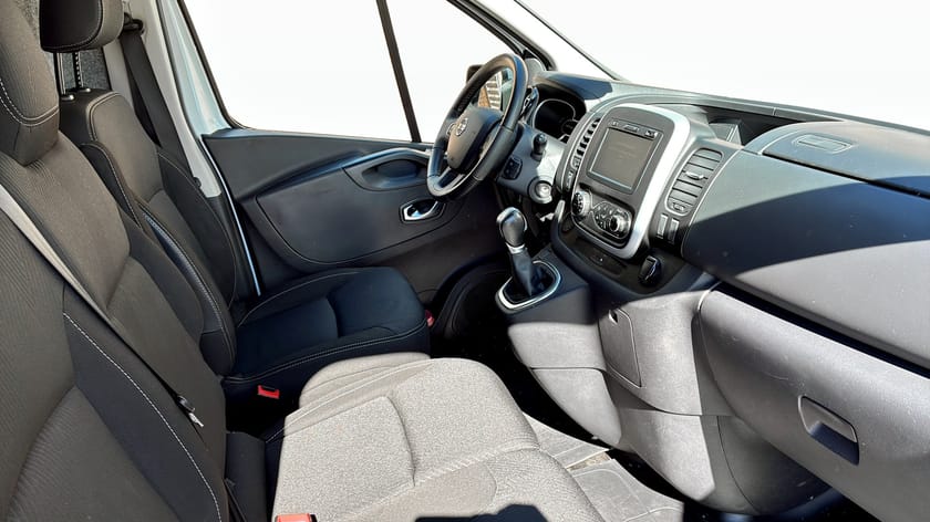 Bild 3 av Nissan NV300 Skåpbil VAN 2.0 DCI 145 A/T L2H1