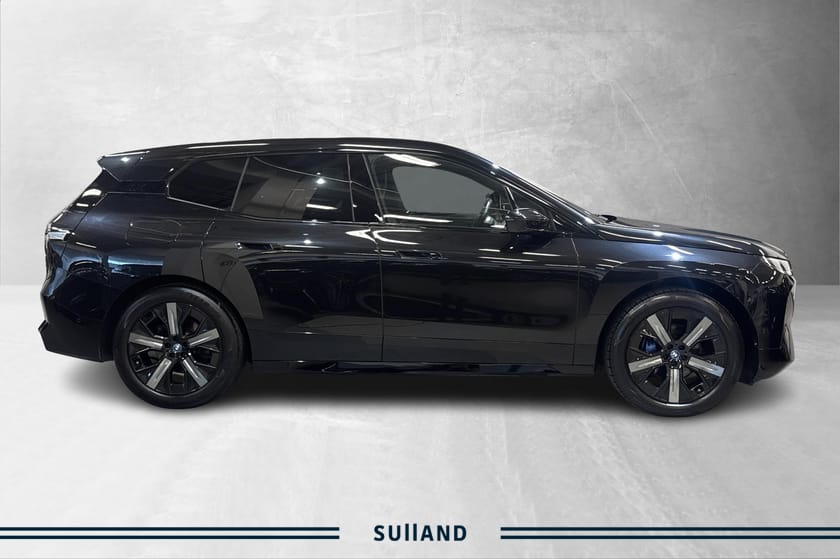 Bilde 5 av BMW iX xDrive50 /Fully Charged/Soltak/Krok/Harman/Sportspakke