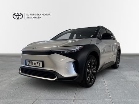 Toyota bZ4X AWD / Executive / V-hjul / Pano / V-hjul