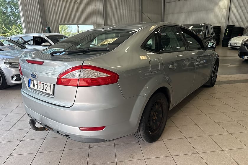 Bild 4 av Ford Mondeo Halvkombi 2.0 Trend Dragkrok Kamkedja/SUPERDEAL 3,95%