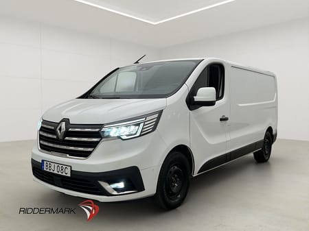 Renault Trafic Skåpbil L2 Värmare Drag CARPLAY B-Kamera MOMS