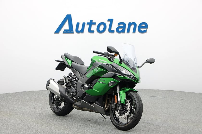 Bild 1 av Kawasaki Ninja Z1000SX *Quickshifter, Farthållare, Nyservad