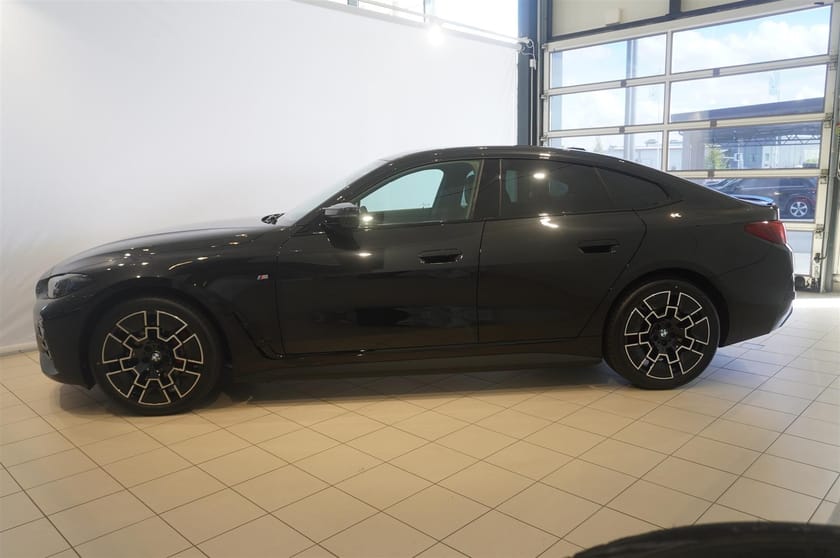 Bild 3 av BMW i4 M60 xDrive Gran Coupé M Sport Pro Fully Charged Kolfiber hk 20
