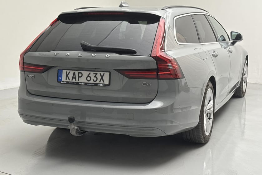 Bild 3 av Volvo V90 B4 Mildhybrid, Bensin 190hk Core 360 GPS Drag