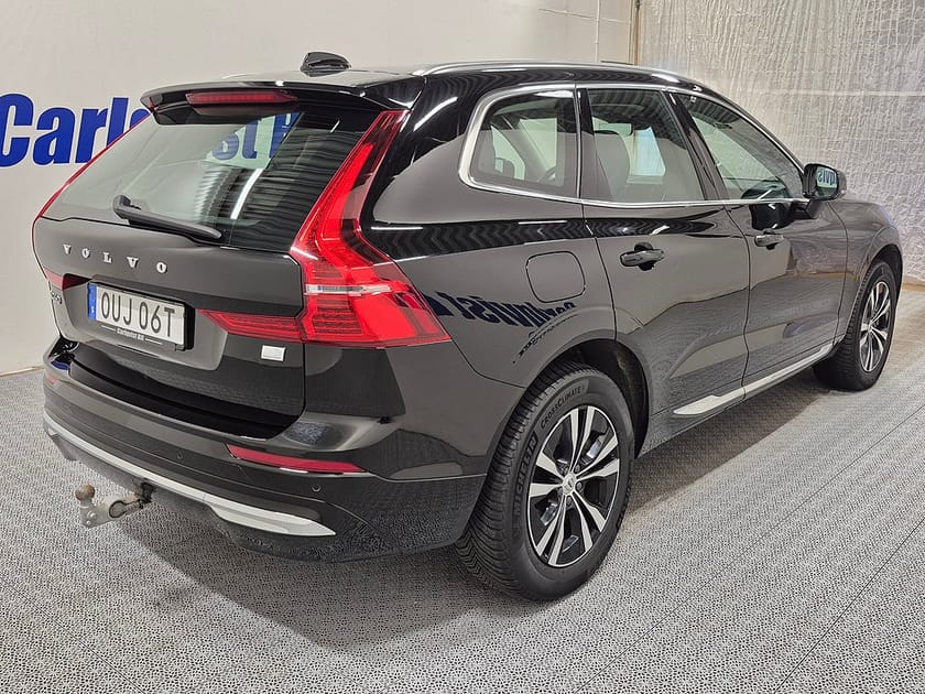 Bild 4 av Volvo XC60 T6 Recharge Core Bright plug in AWD 350HK 4x4 Panorama
