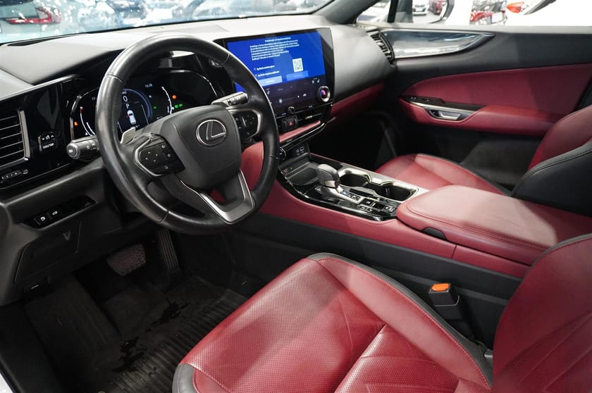 Bild 2 av Lexus NX 350h AWD