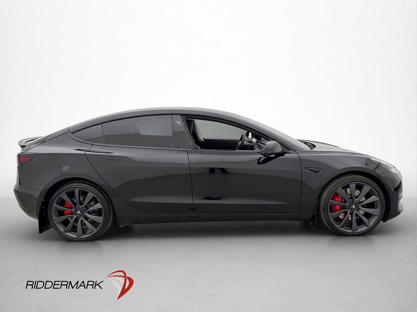 Bild 5 av Tesla Model 3 Performance AWD Svensksåld Pano Skinn