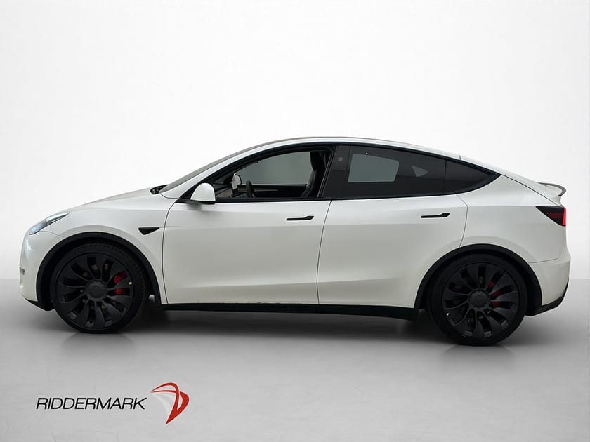 Bild 1 av Tesla Model Y Performance Autopilot Dragkrok MOMS